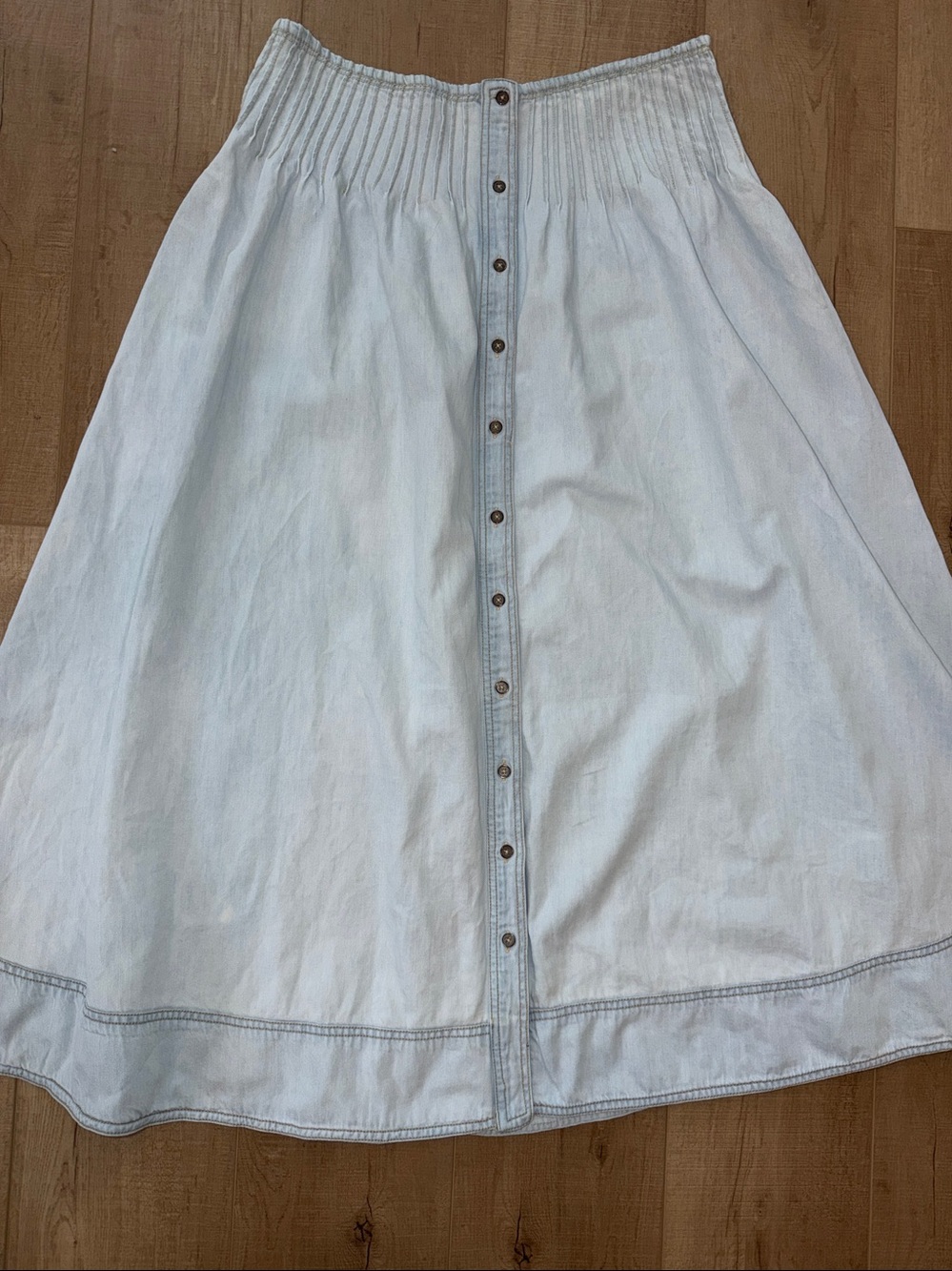 Anthropologie Pilcro Pintuck Basque Waist Button Front Maxi Skirt-Med-Chambray - Picture 2 of 9